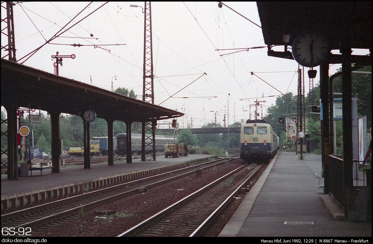 Strecken und Bahnhöfe